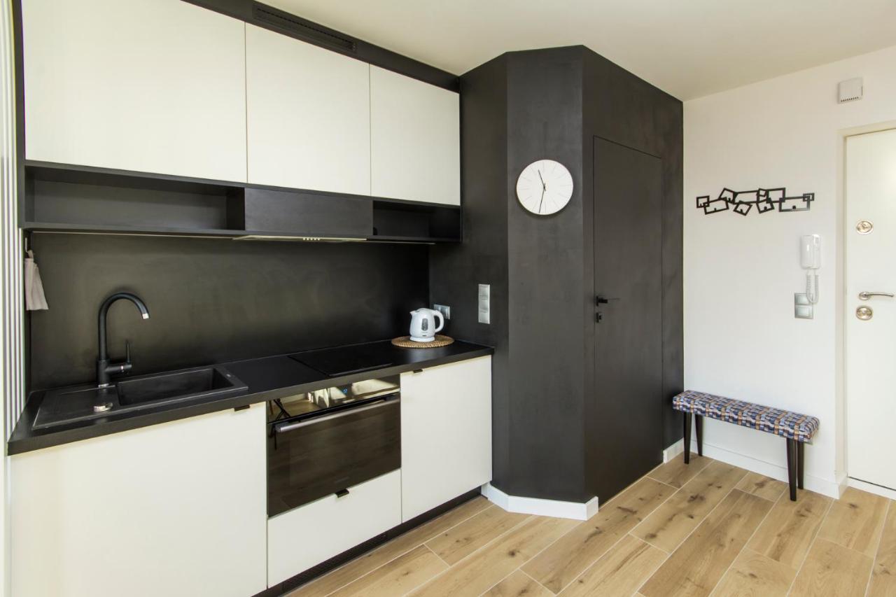 Nowogrodzka 17 Studio By Homeprime Warsaw Ngoại thất bức ảnh