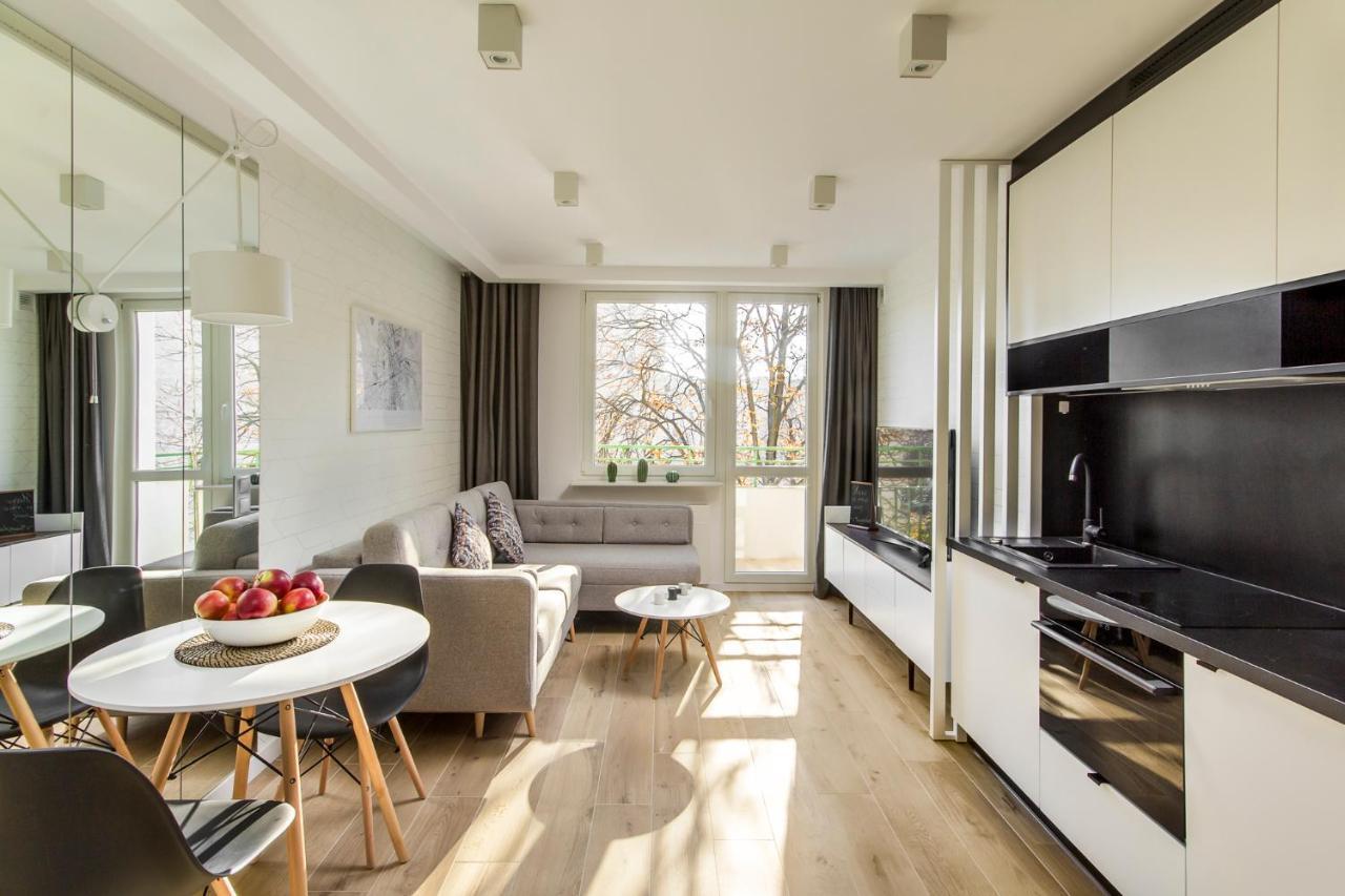 Nowogrodzka 17 Studio By Homeprime Warsaw Ngoại thất bức ảnh