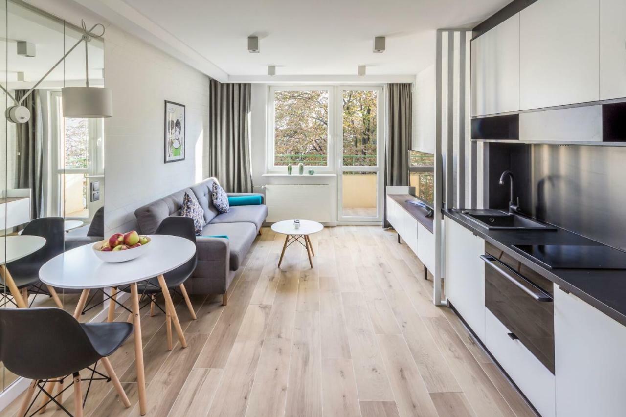 Nowogrodzka 17 Studio By Homeprime Warsaw Ngoại thất bức ảnh